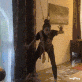 4. Ellicia GIF 2